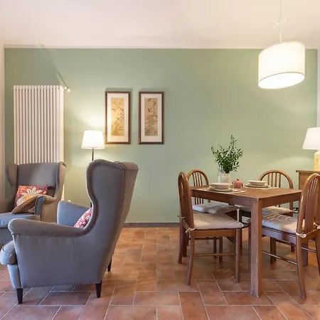 Ginger House Apartamento Usigliano